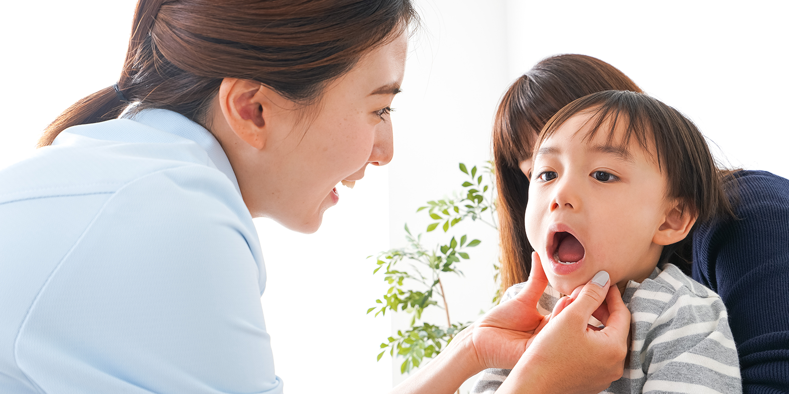 お子様の「一生の健康」を育む小児歯科